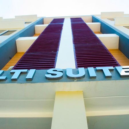 Elti Suites By Bluebookers Angeles Exterior foto