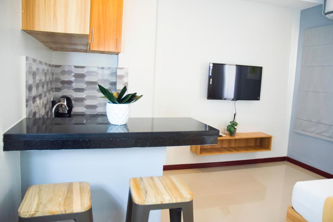 Elti Suites By Bluebookers Angeles Exterior foto